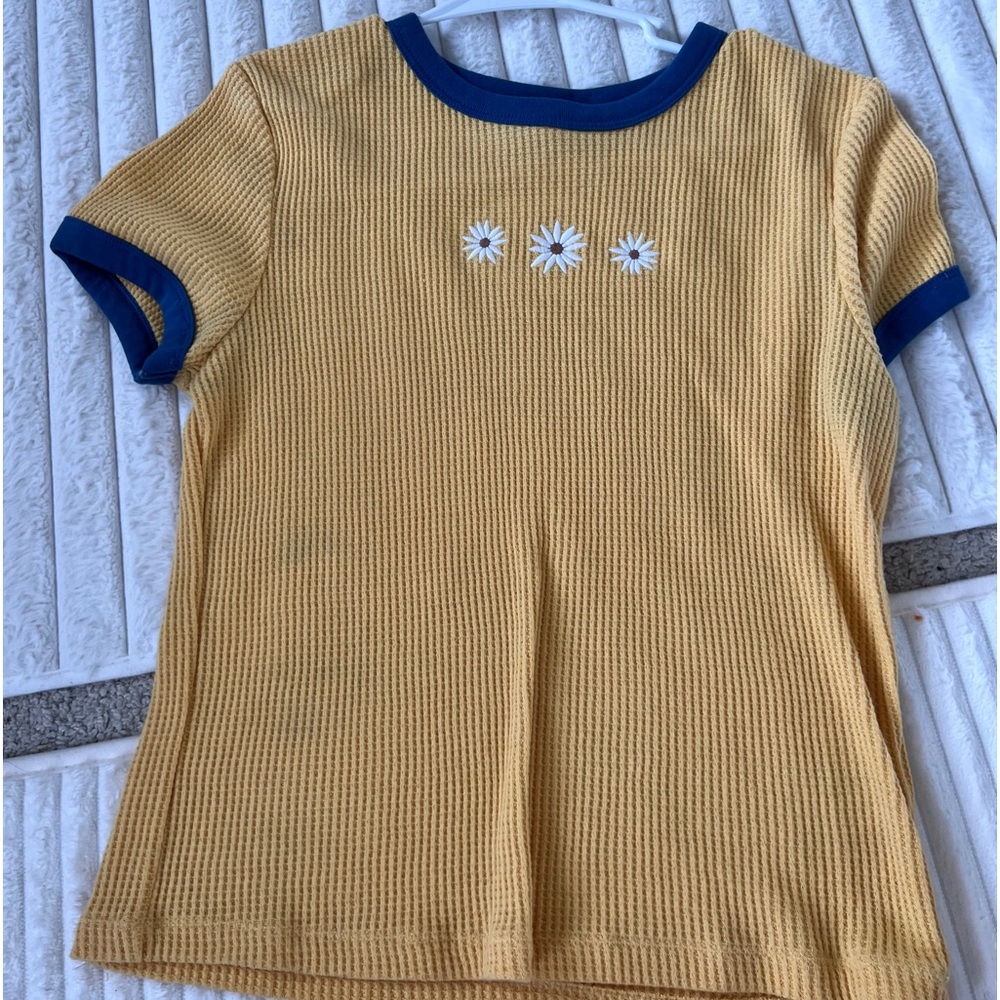Flower tee women’s size M